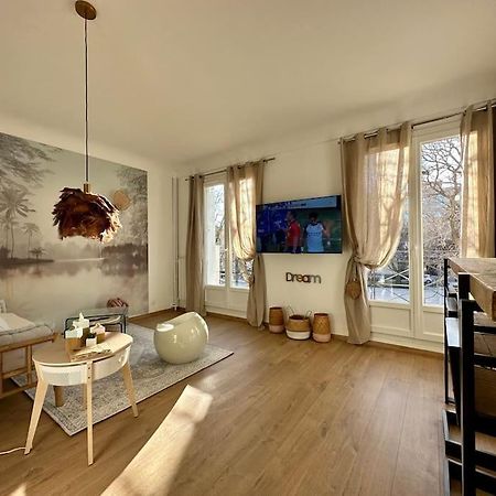 Le Lutz Apartamento Nîmes Exterior foto