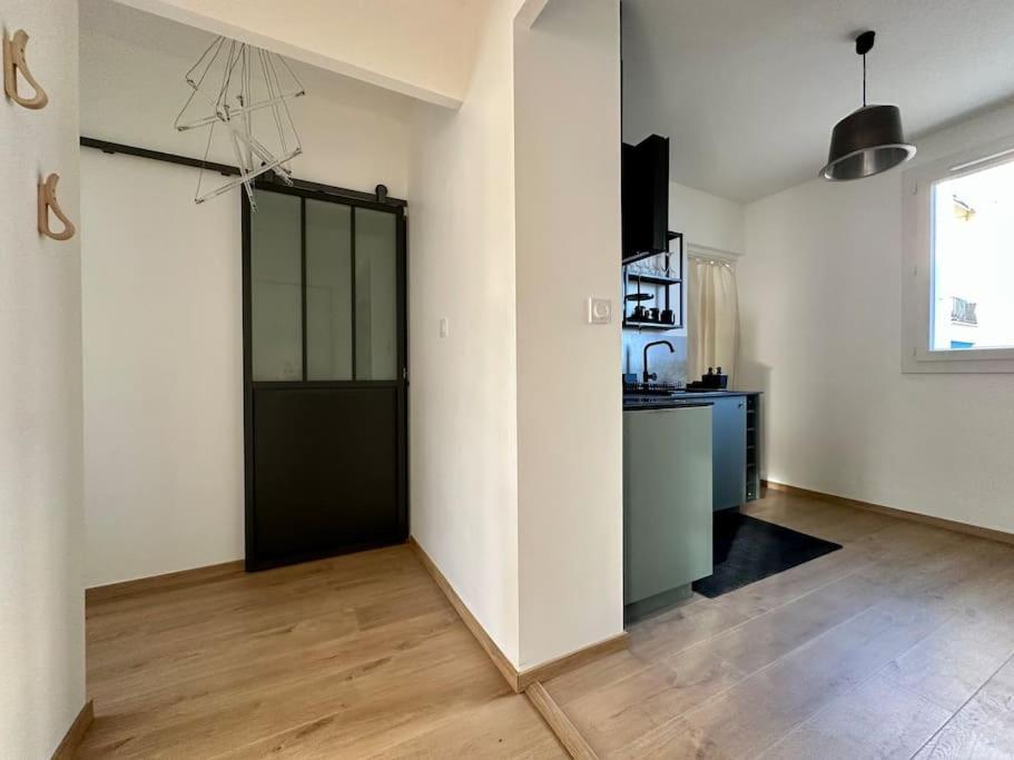 Le Lutz Apartamento Nîmes Exterior foto