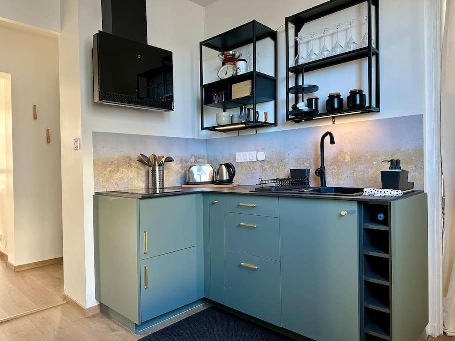 Le Lutz Apartamento Nîmes Exterior foto